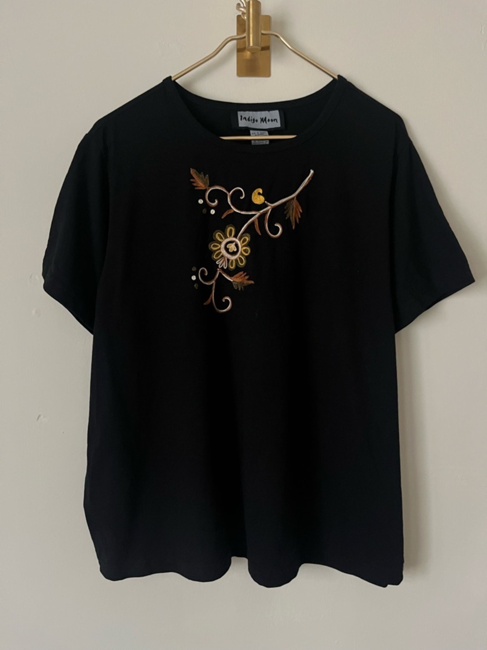 Indigo Moon Black Short Sleeve Tee Floral embroidered Applique 1X Grunge